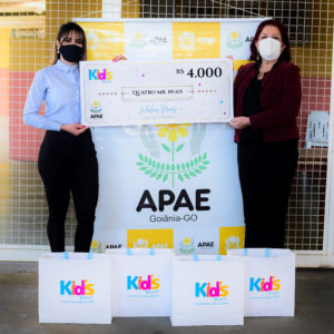 Kid’s Brasil contempla APAE com doação